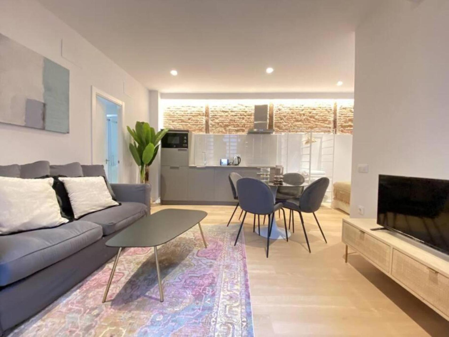Apartamentos En La Latiina 마드리드 외부 사진
